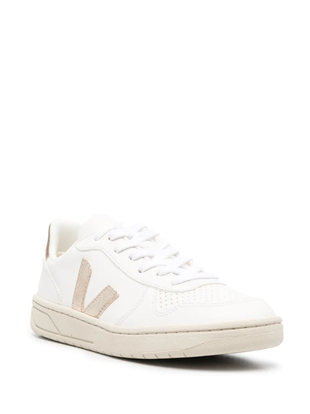 VEJA V-10 Chromefree Leather