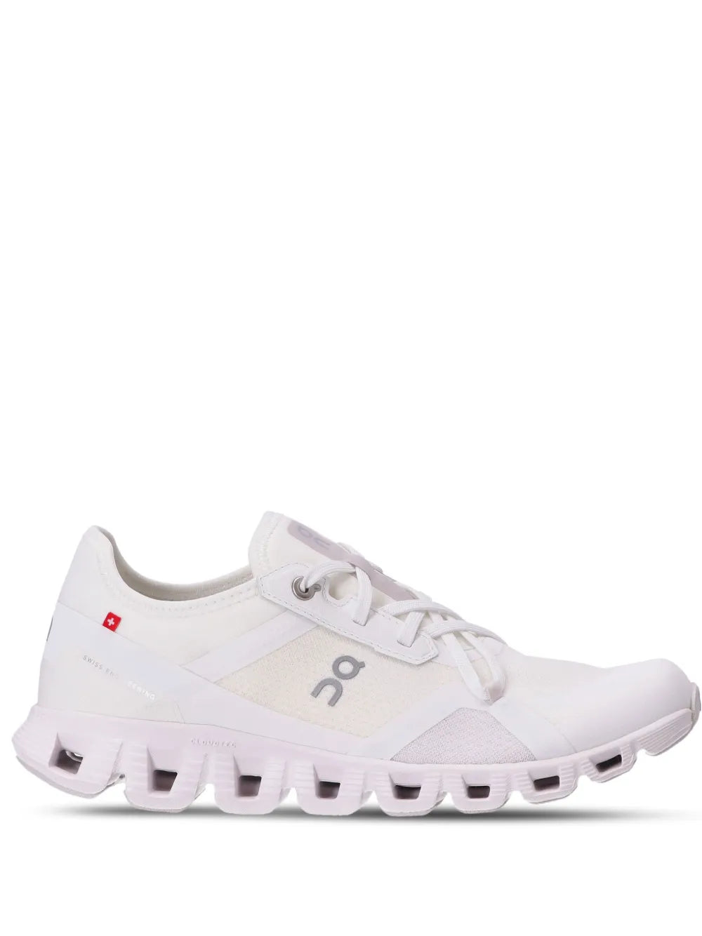 On Running Cloud X 3 Ad