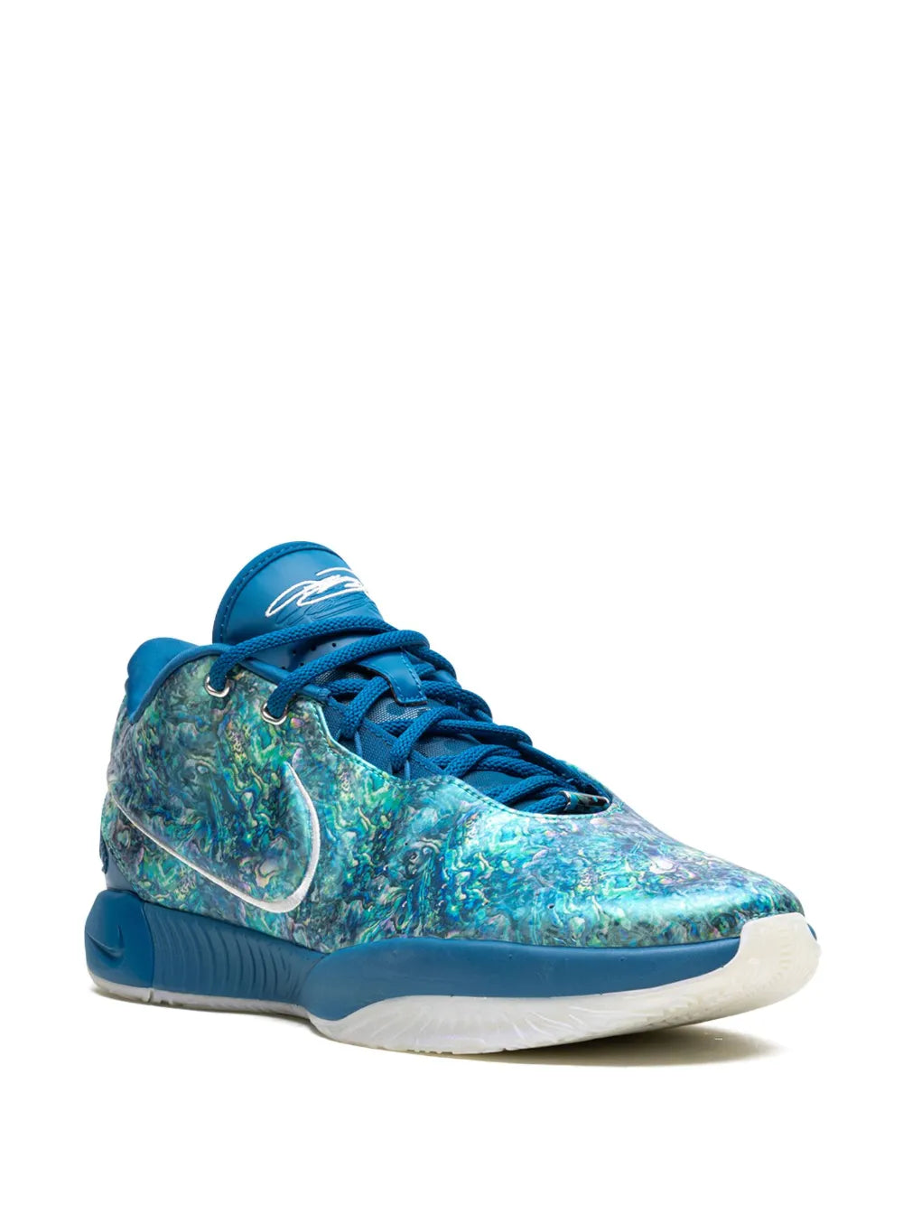 Nike Lebron 21